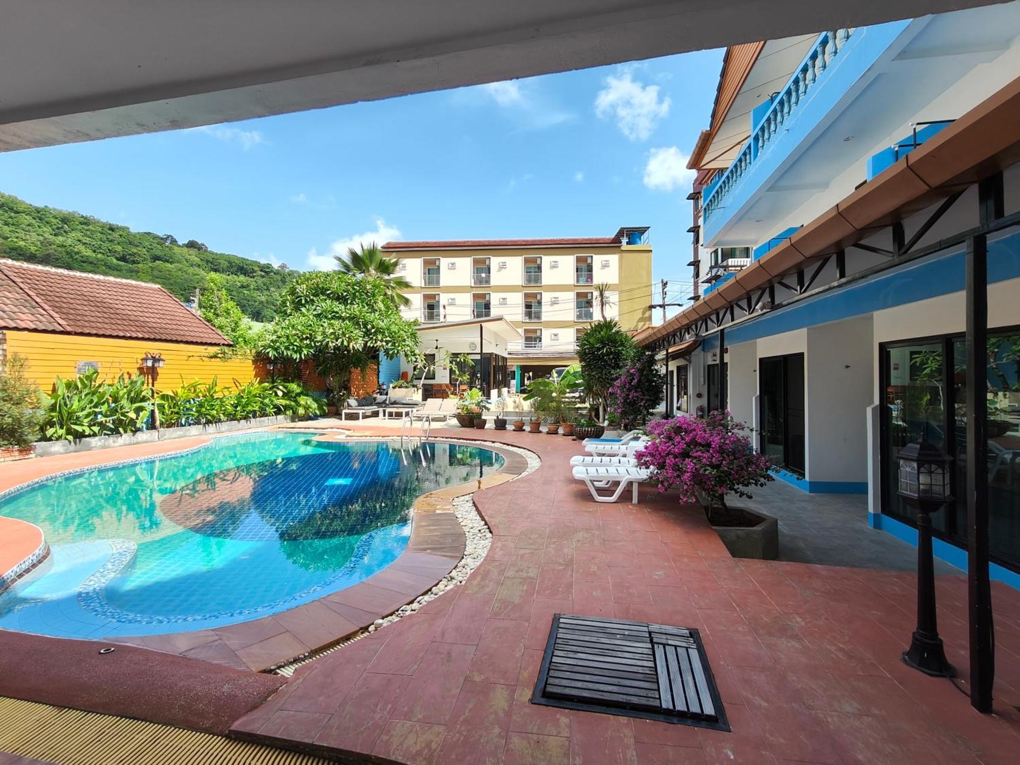 Baankasemsuk Resort 般咔 深宿 Patong Eksteriør billede